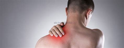 болки в гърба под раменете при вдишване